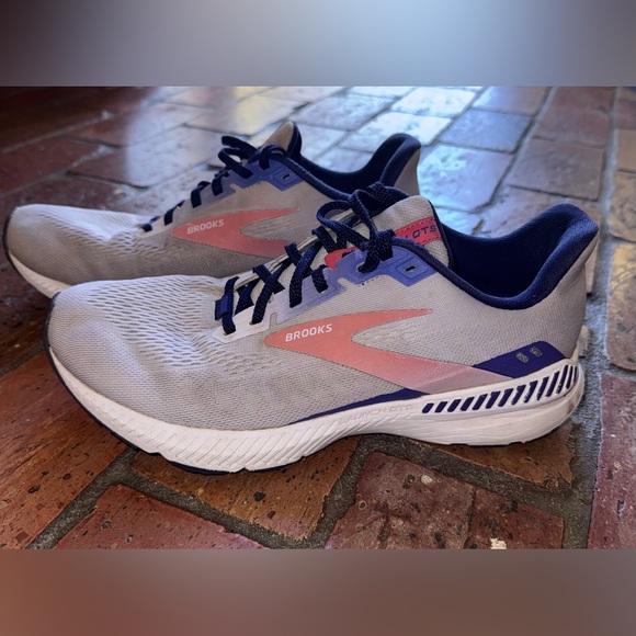 Brooks Shoes - Brooks Launch GTS 8 Running Shoes Gray Pink Purple Womens Size 9.5 Clean